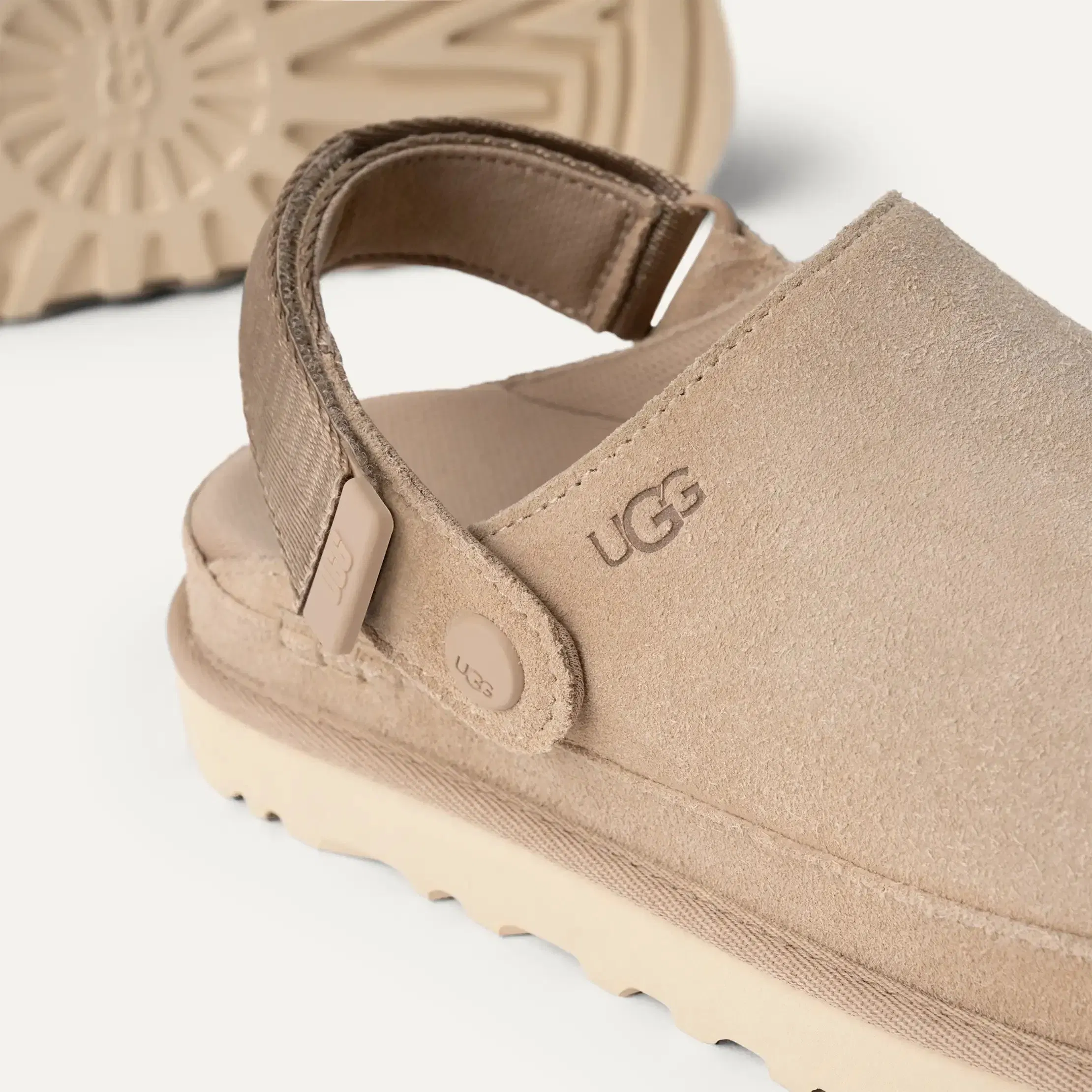 Ugg Goldenstar Clog Sand