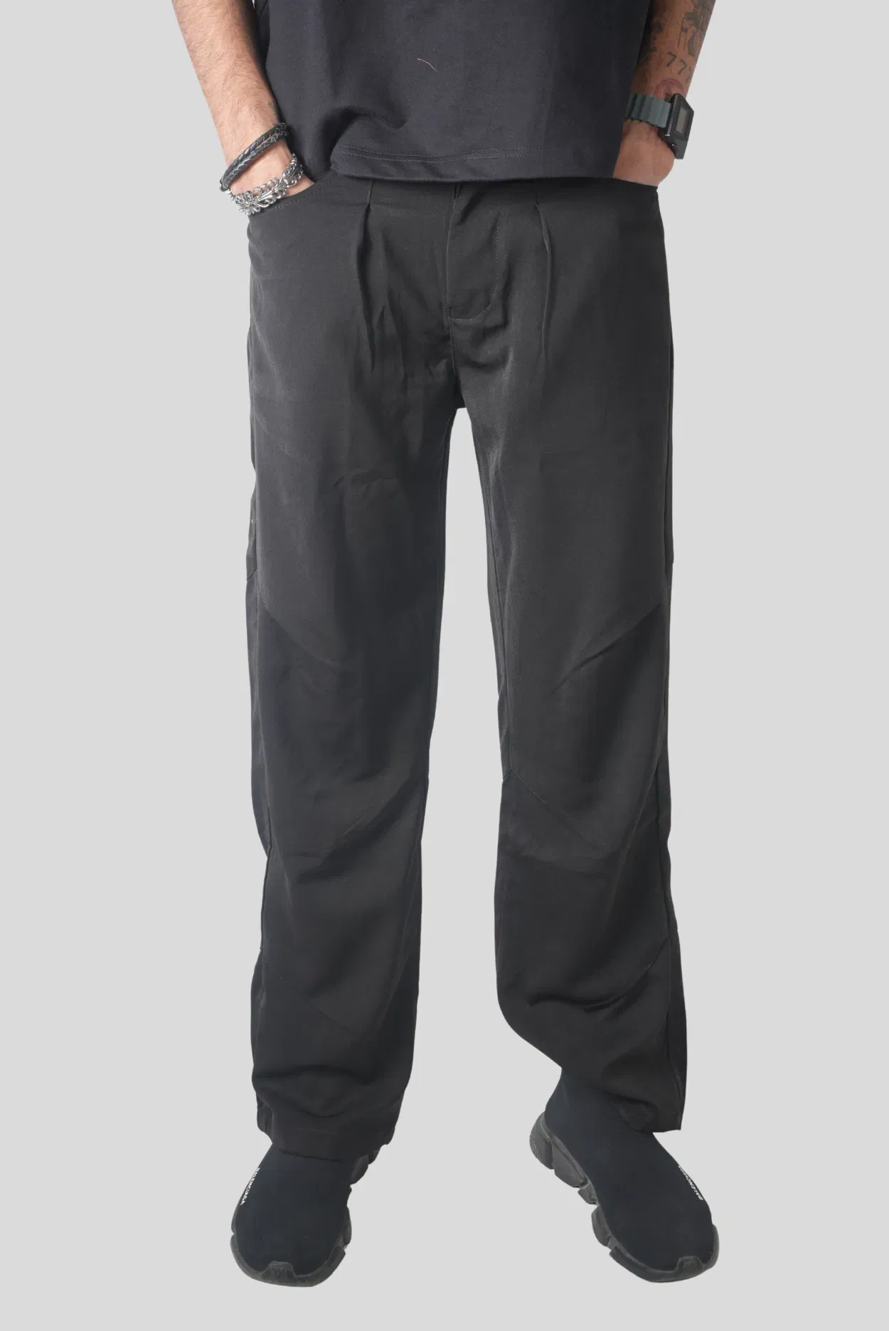 TECHY KOREAN BLACK