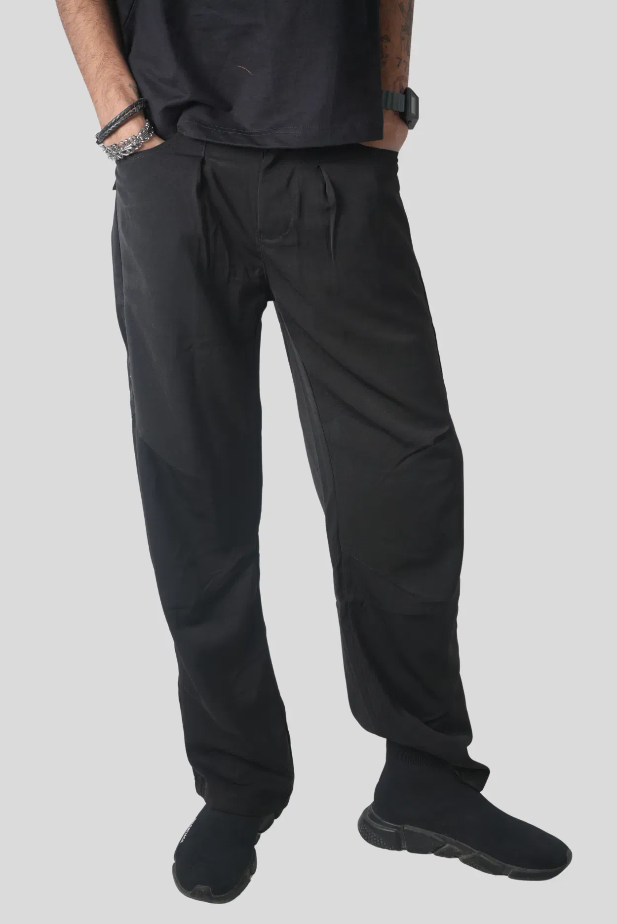TECHY KOREAN BLACK