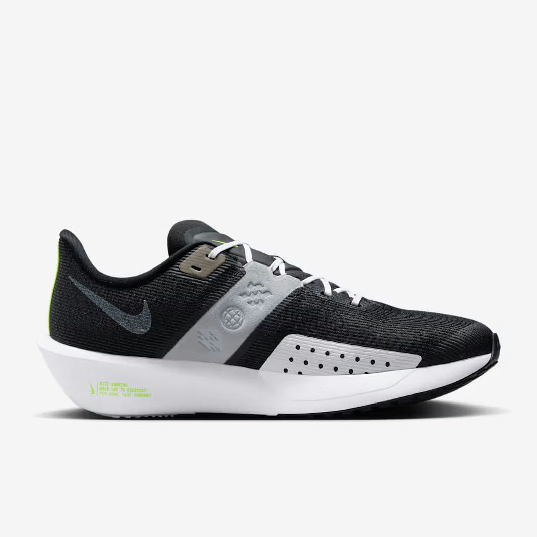 Nike Air Zoom Rival Fly 4 'Black White Volt'