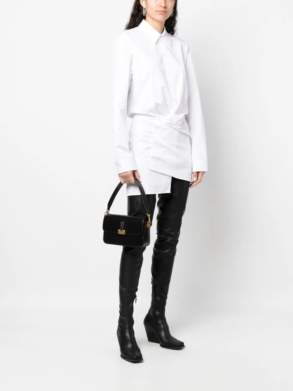 Binder leather shoulder bag