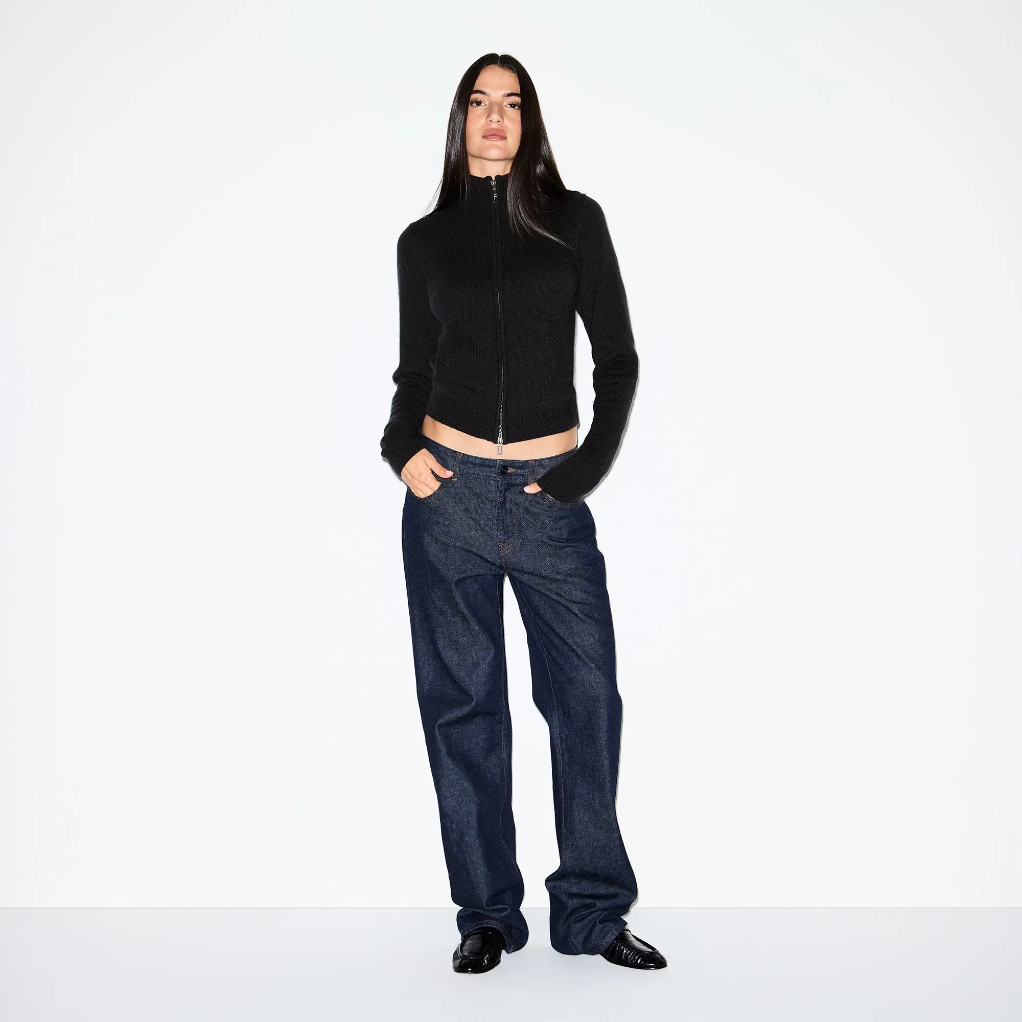 WOOL CASHMERE ZIP UP MOCK NECK SWEATER | ONYX