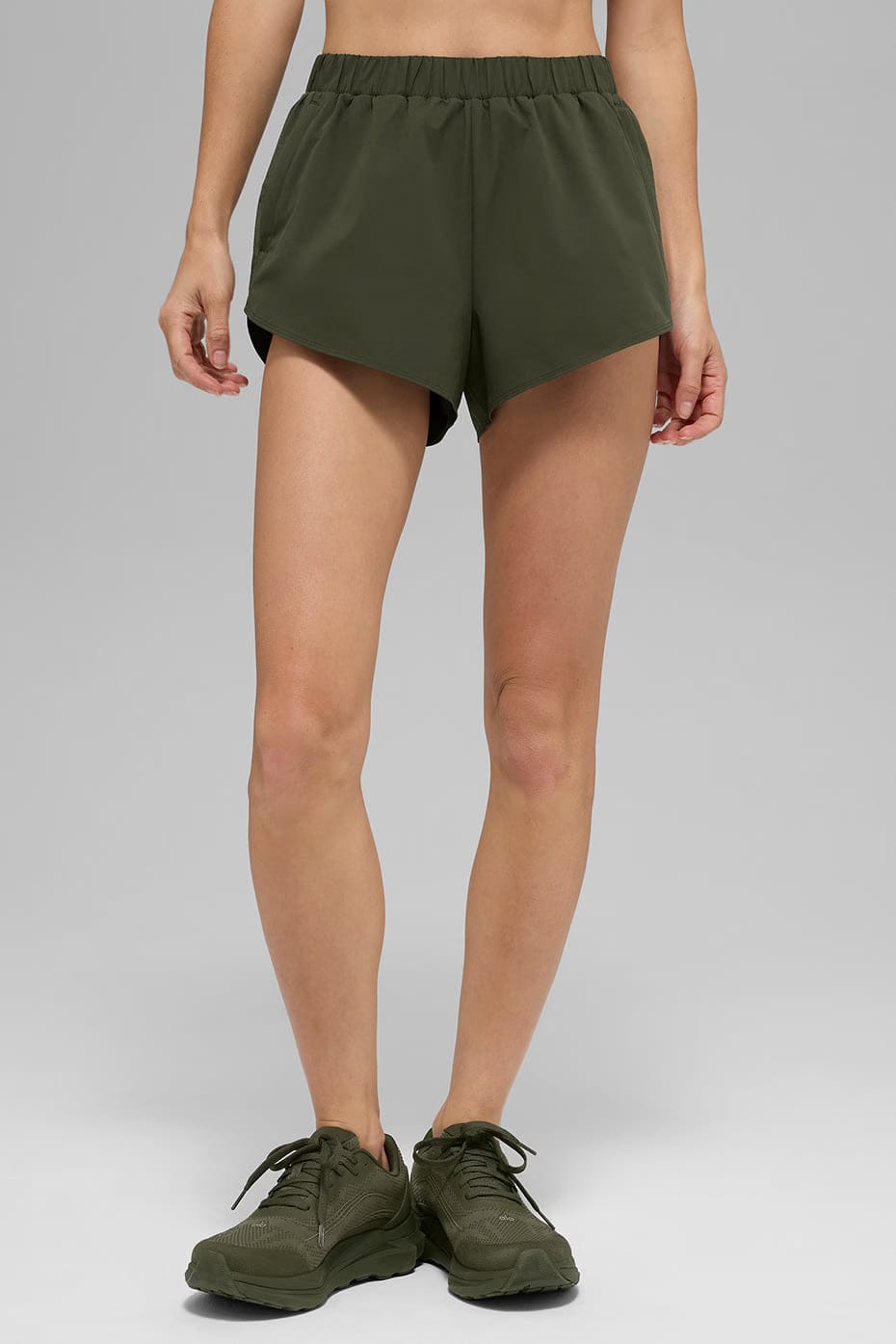 Alo Yoga Playmaker Dolphin Short