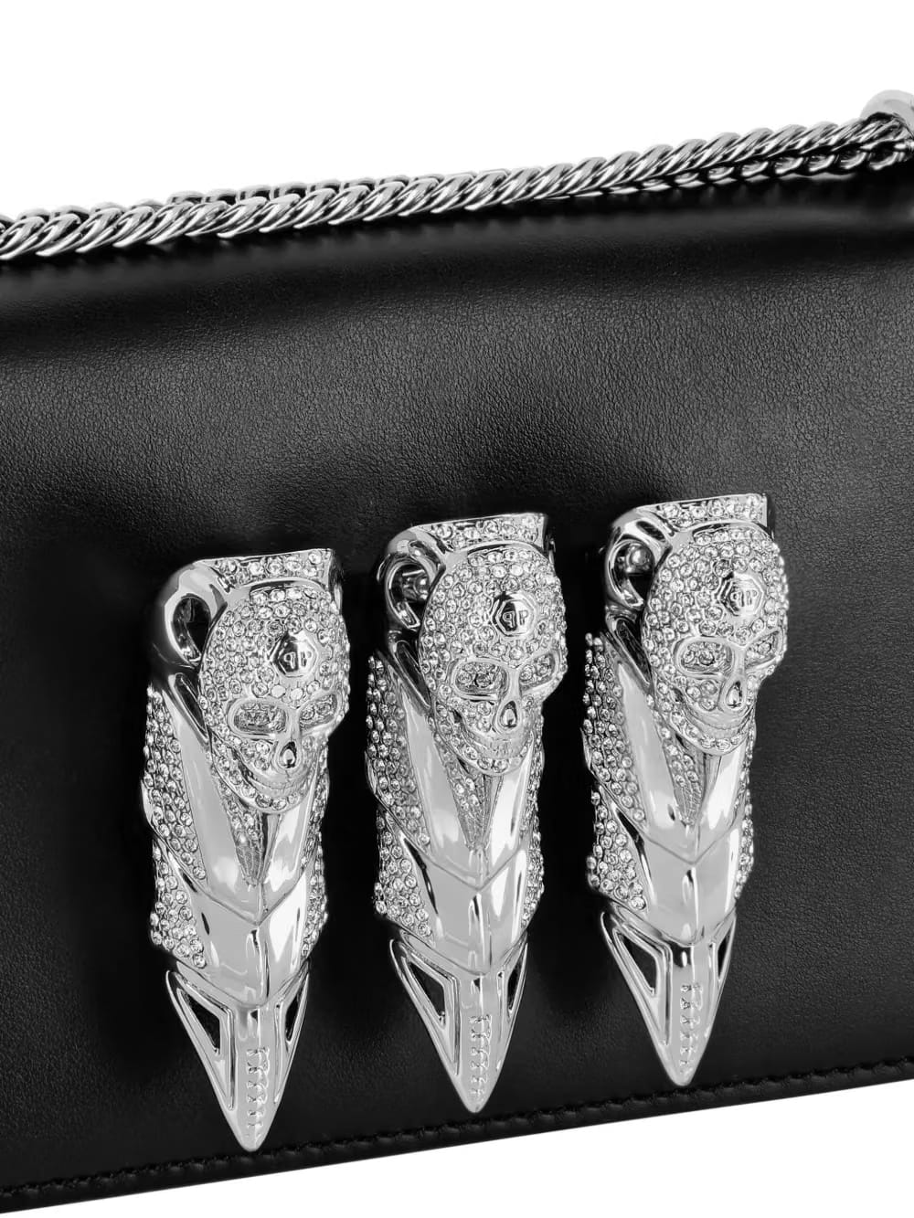 skull-appliqué leather shoulder bag