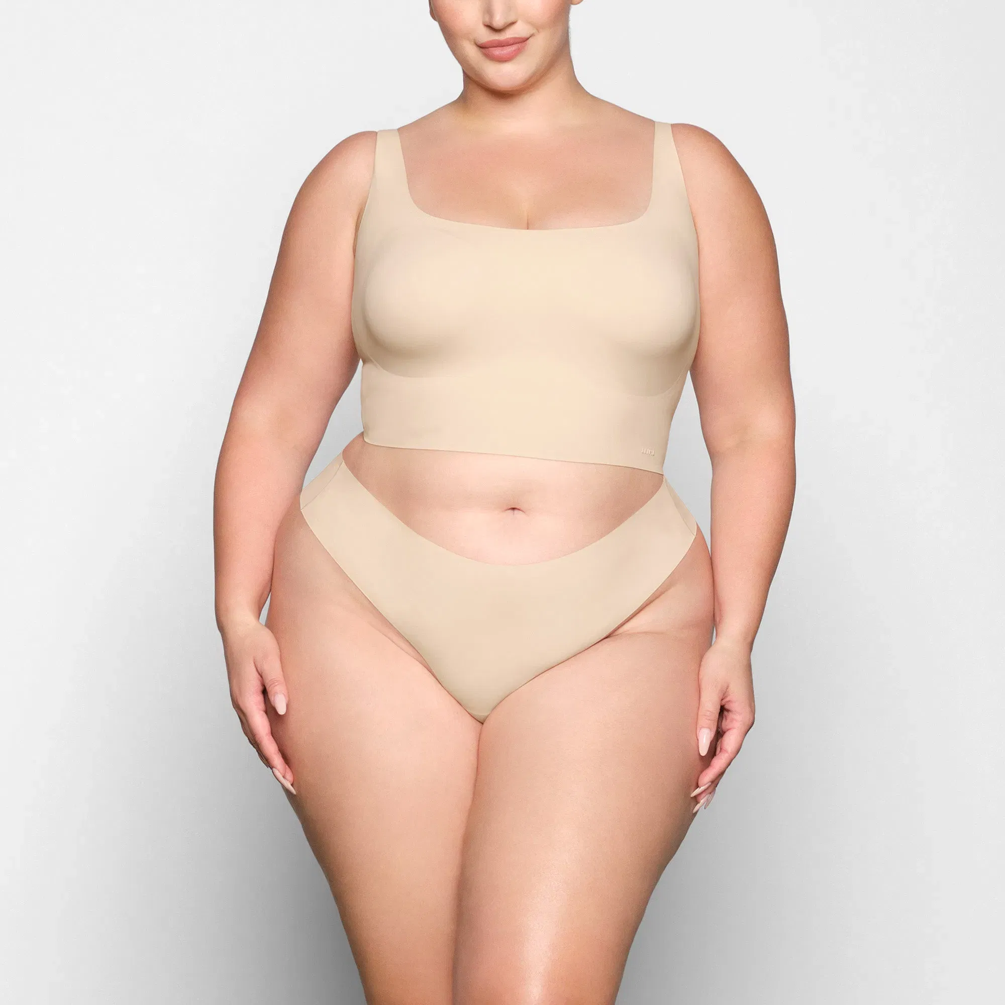 NAKED DIPPED THONG | SAND