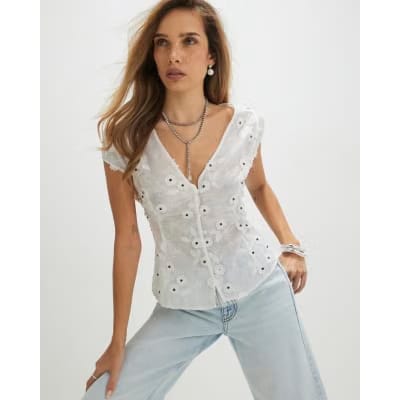 White 3D Floral Detail Short Sleeve Blouse