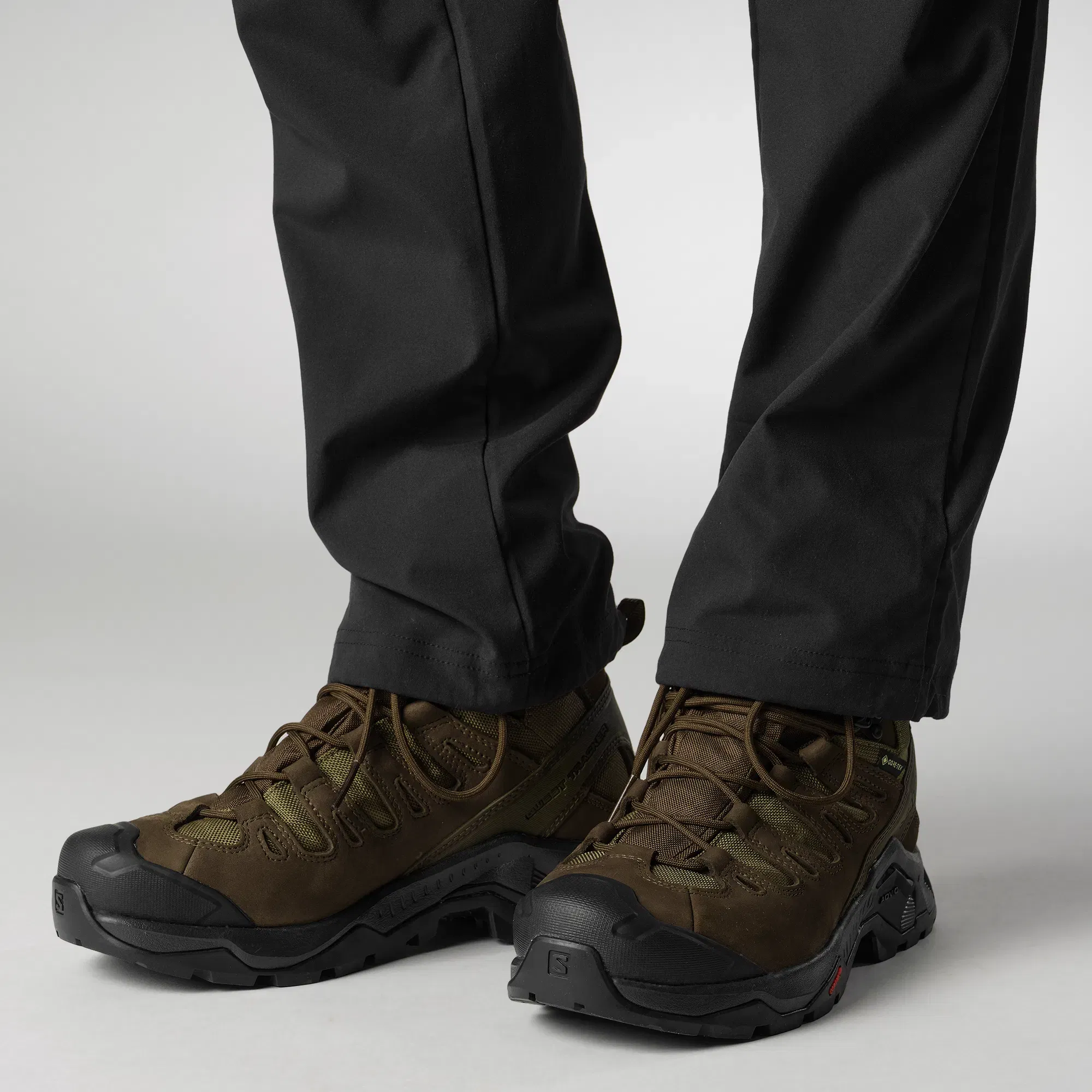 Salomon Quest Tracker Gore-Tex Hiking & Backpacking Shoes Earth Brown
