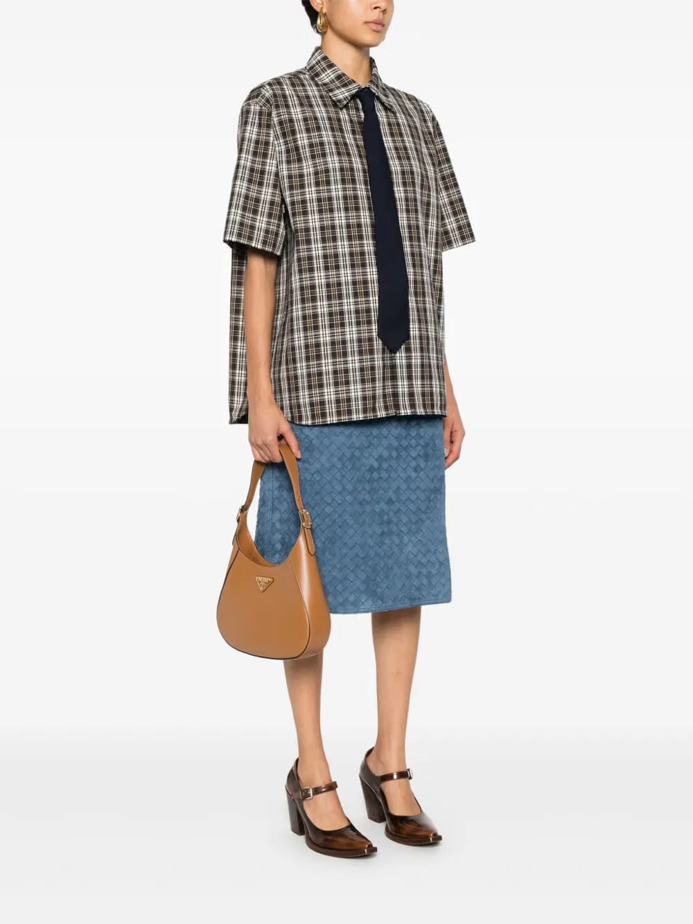 City leather shoulder bag