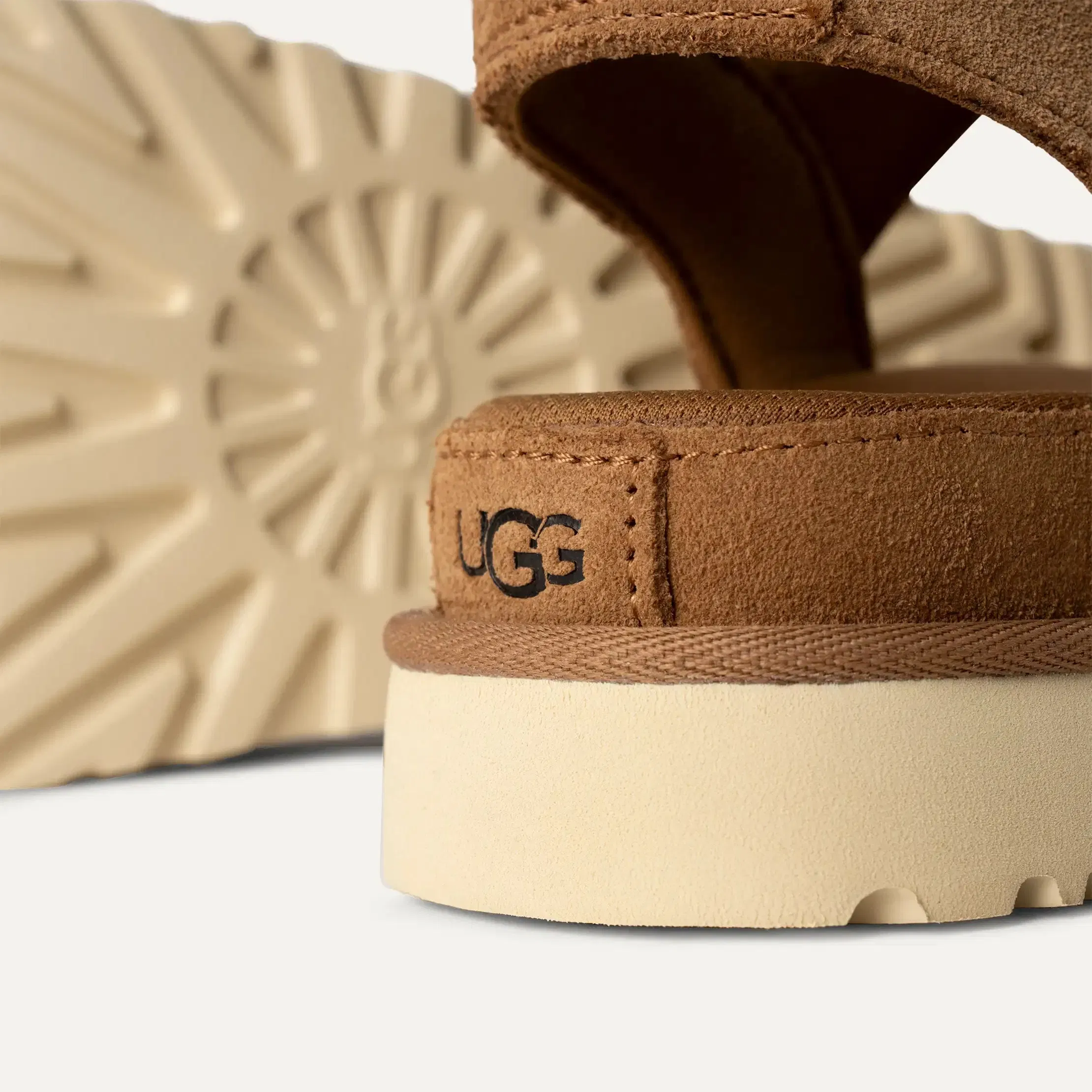 Ugg Goldenstar Chestnut