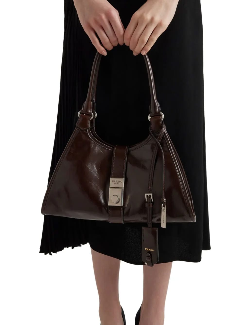medium leather shoulder bag