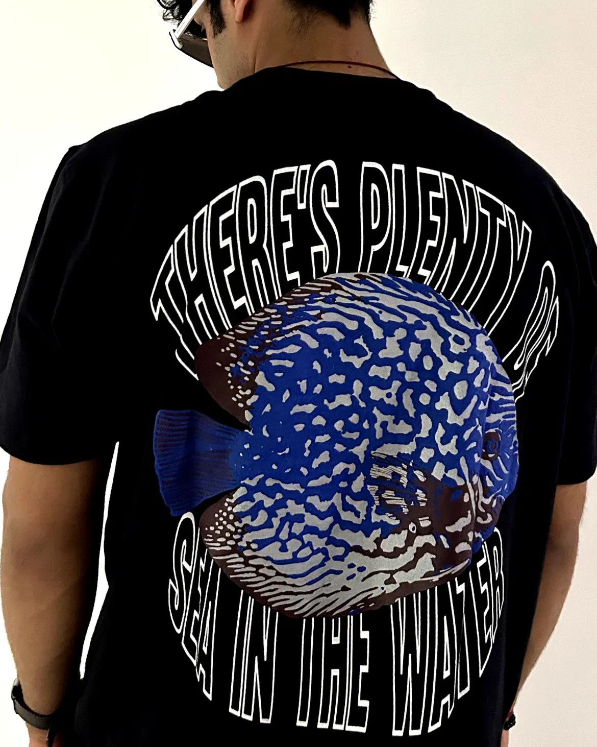 SEA & THE FISH T-Shirt - BLACK
