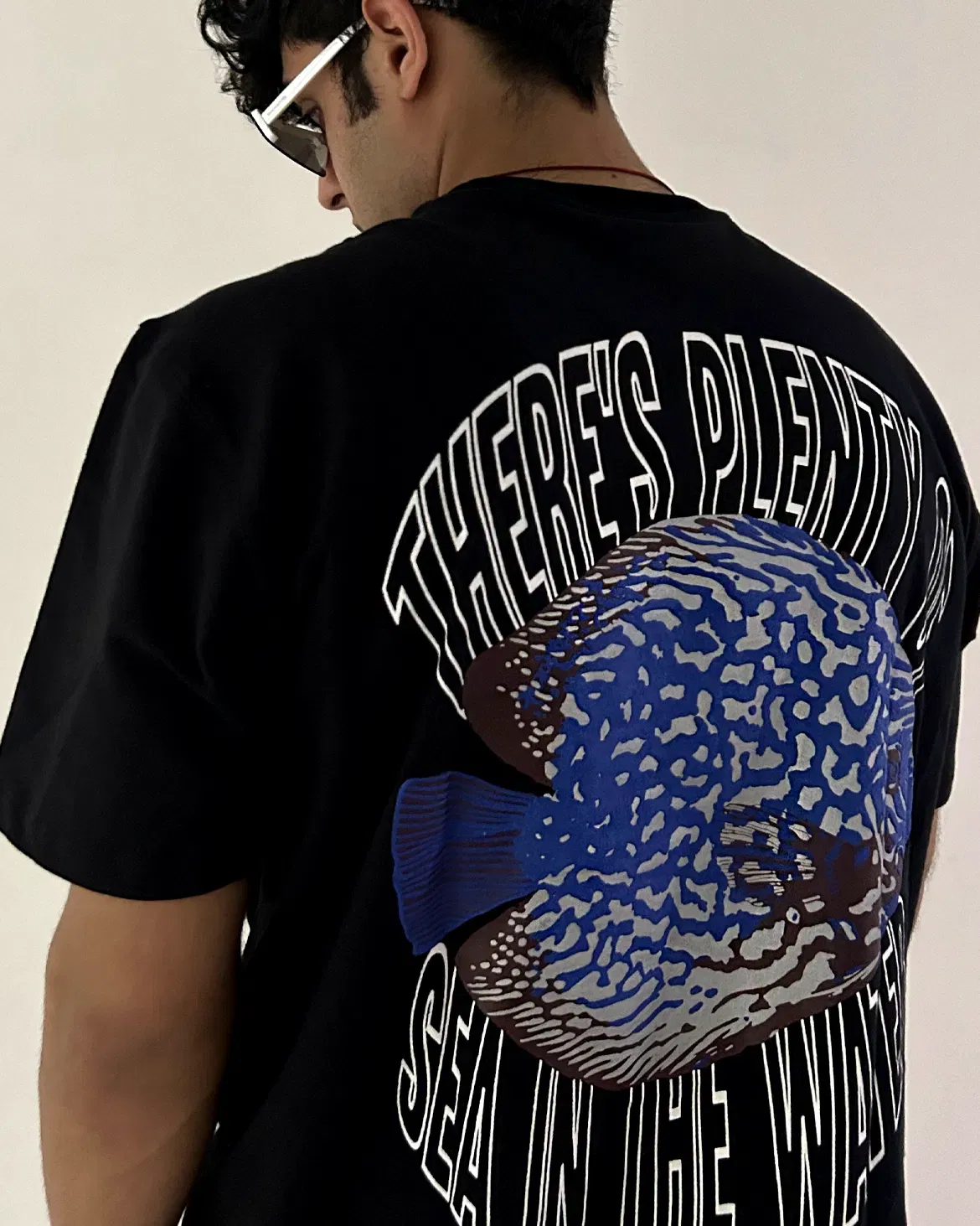 SEA & THE FISH T-Shirt - BLACK