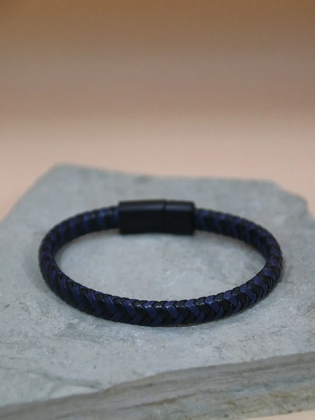 BLUE-BLACK BLEND BRACELET FOR MEN