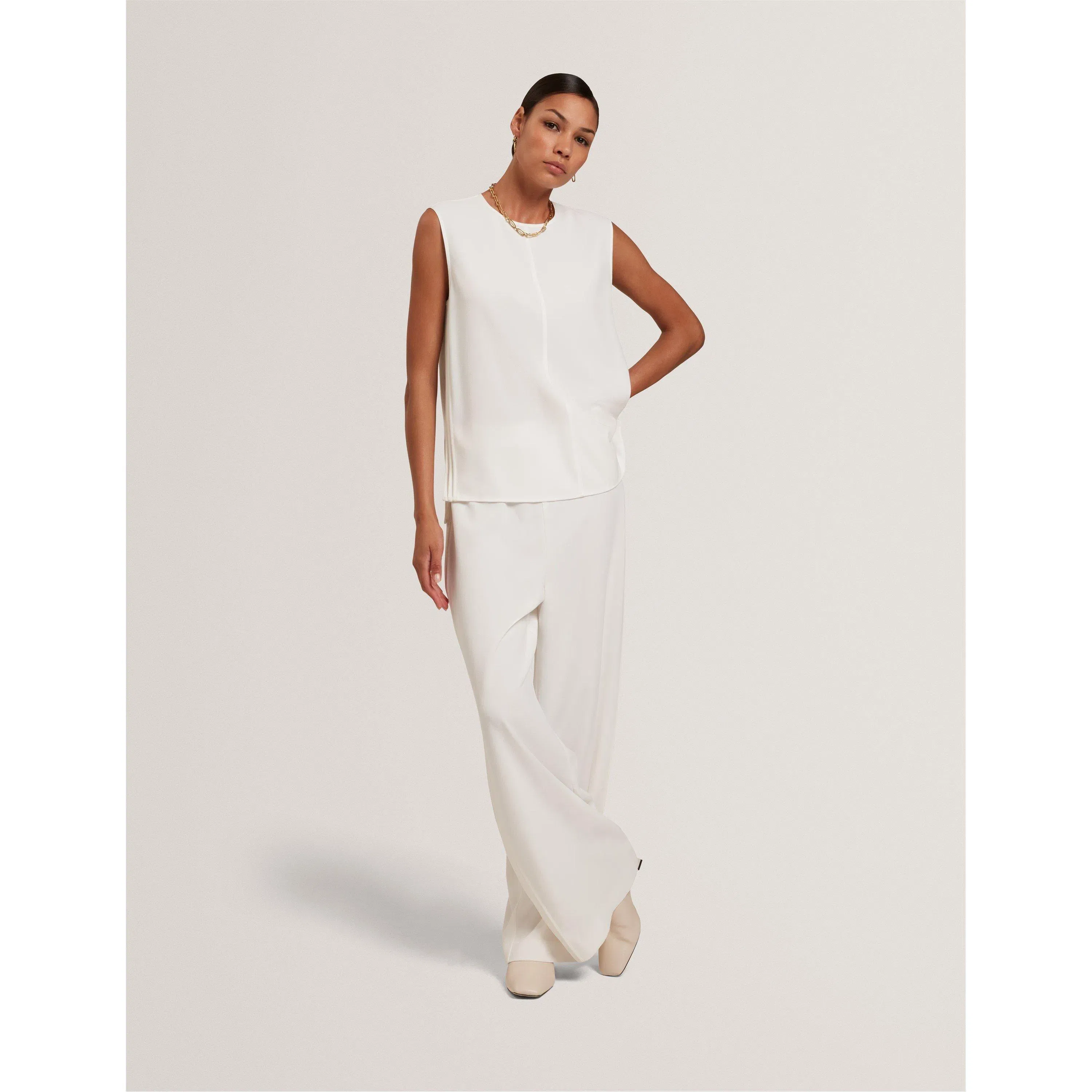Woven Sleeveless Shirt