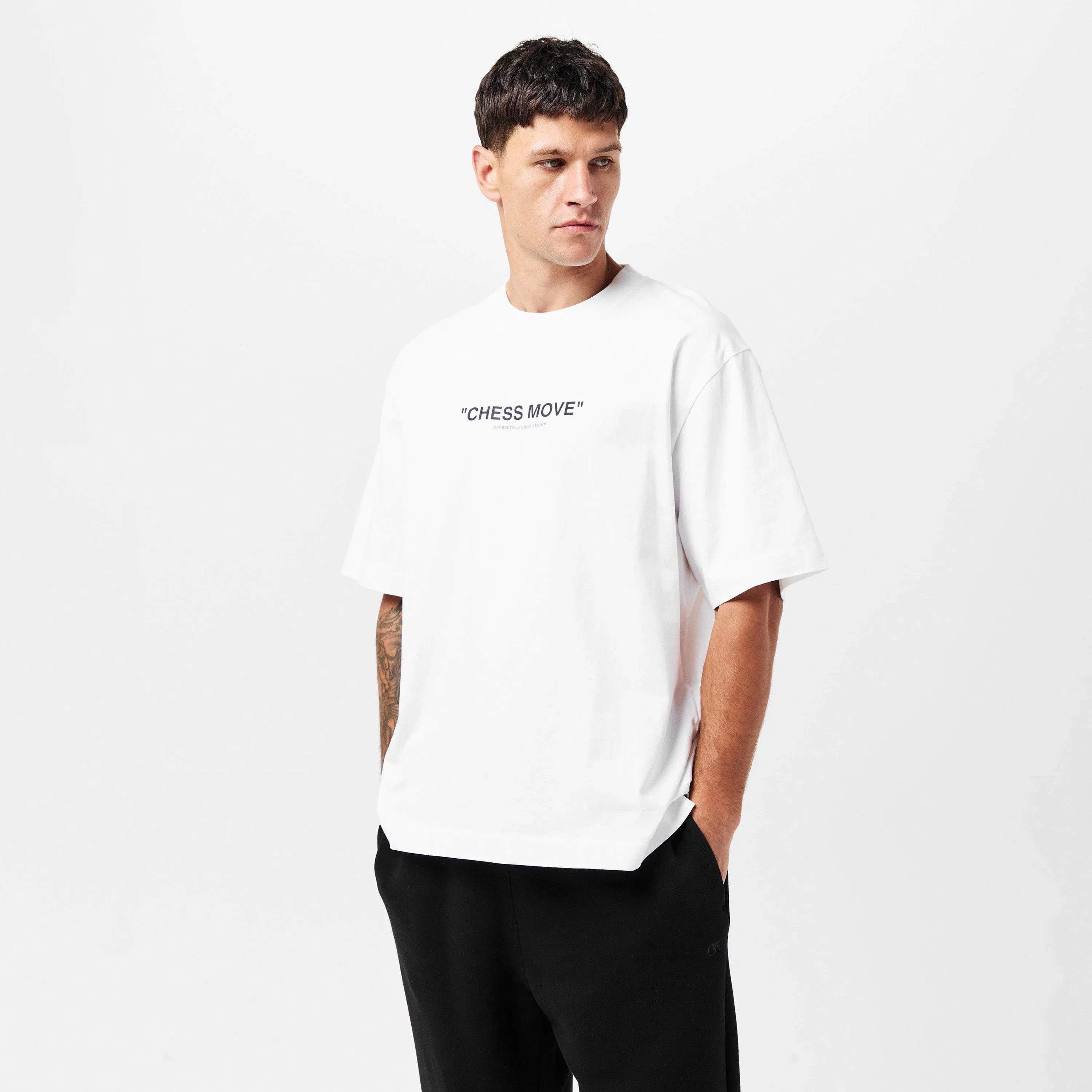 - T-Shirt