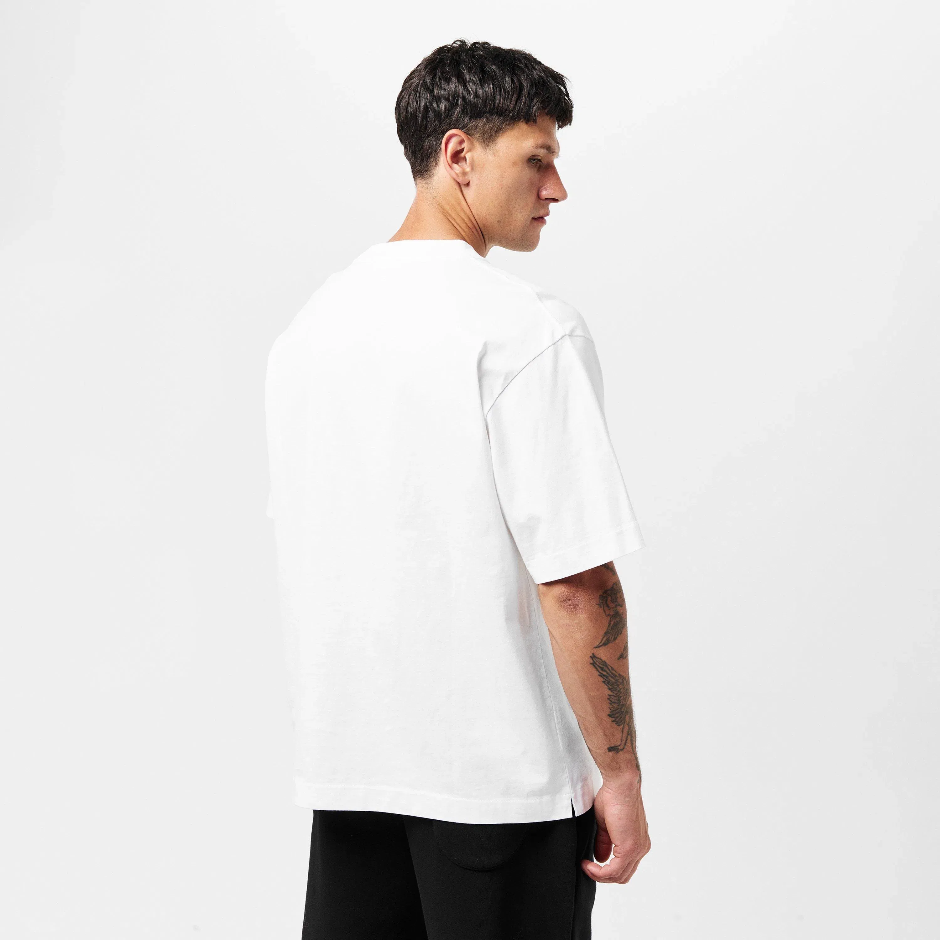 - T-Shirt