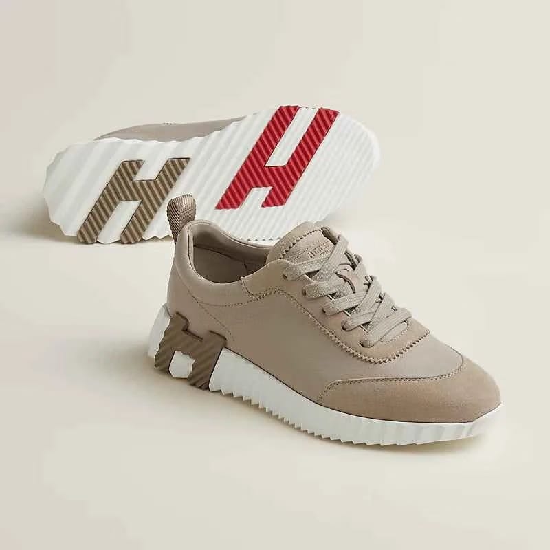 Bouncing sneaker
