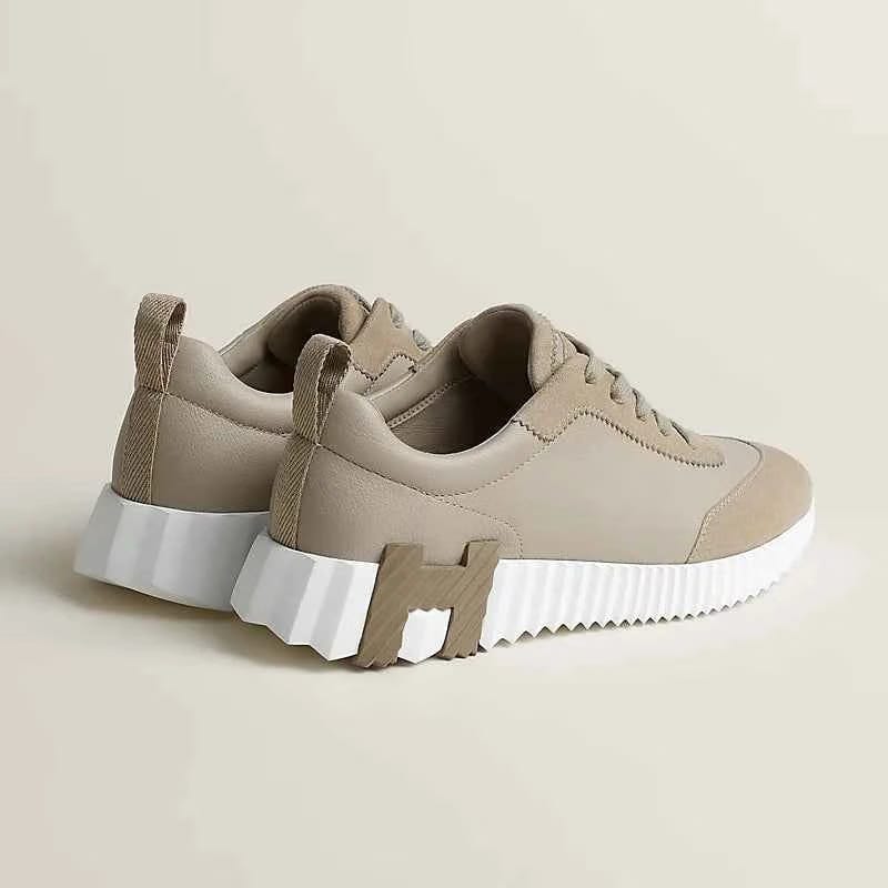 Bouncing sneaker