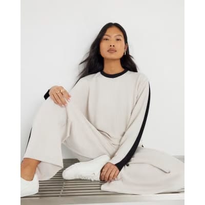 Petite Cream Colour Block Batwing Sweatshirt