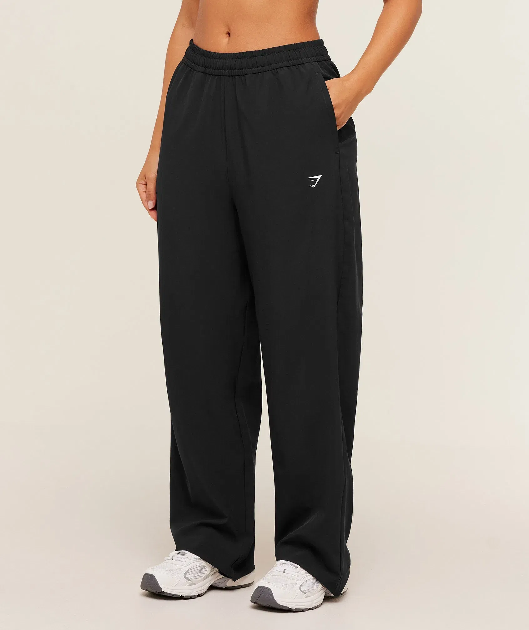Gymshark Training Everyday Woven Straight Leg Short Pant - GS Black