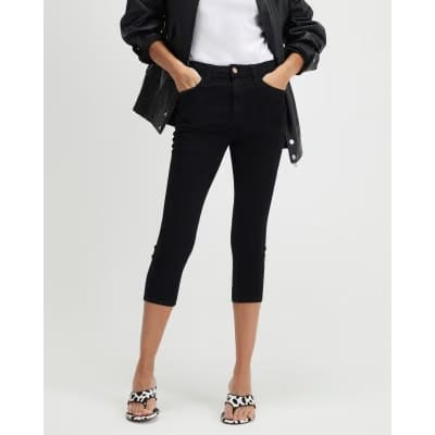 Black Skinny Capri Jeans