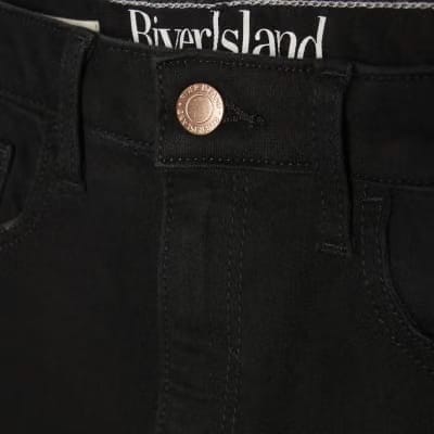 Black Skinny Capri Jeans