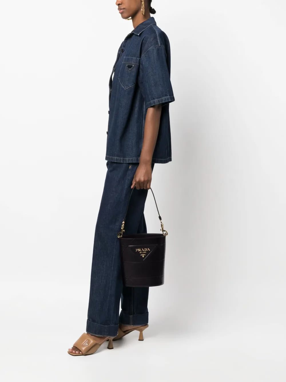 Symbole leather bucket bag