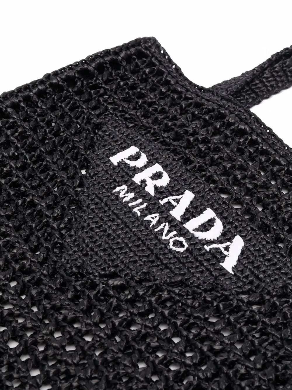 interwoven-design logo-print shoulder bag