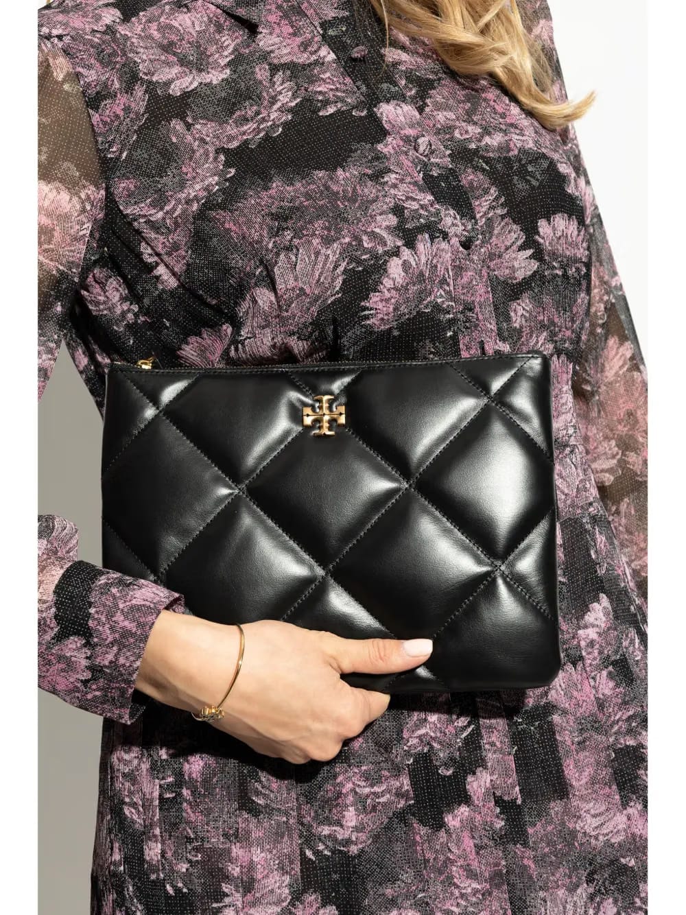 Kira clutch bag