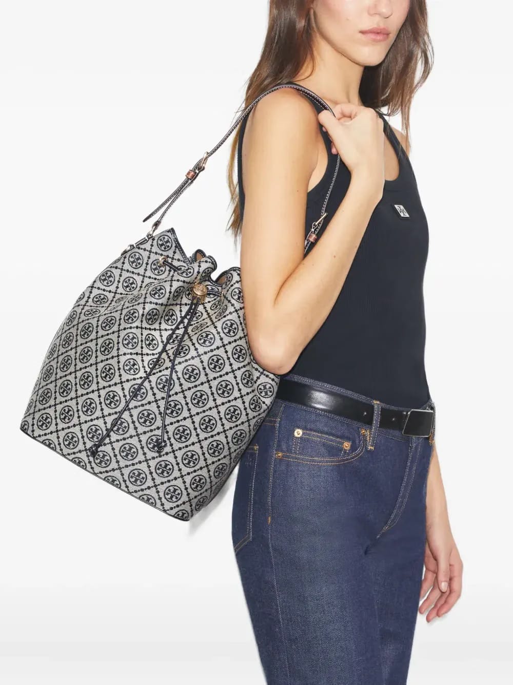 T Monogram bucket bag
