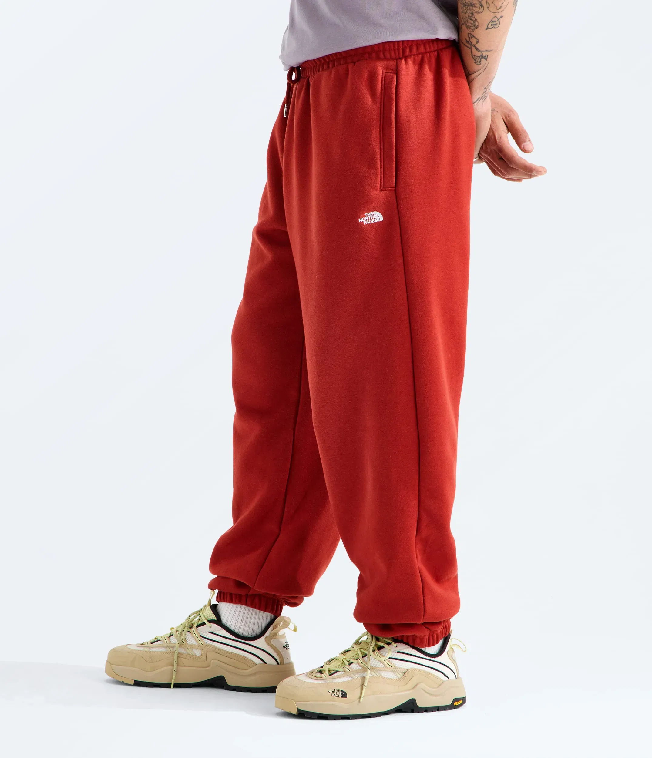 The North Face Men’s TNF™ Essential Simple Dome Relaxed Pants Iron Clay