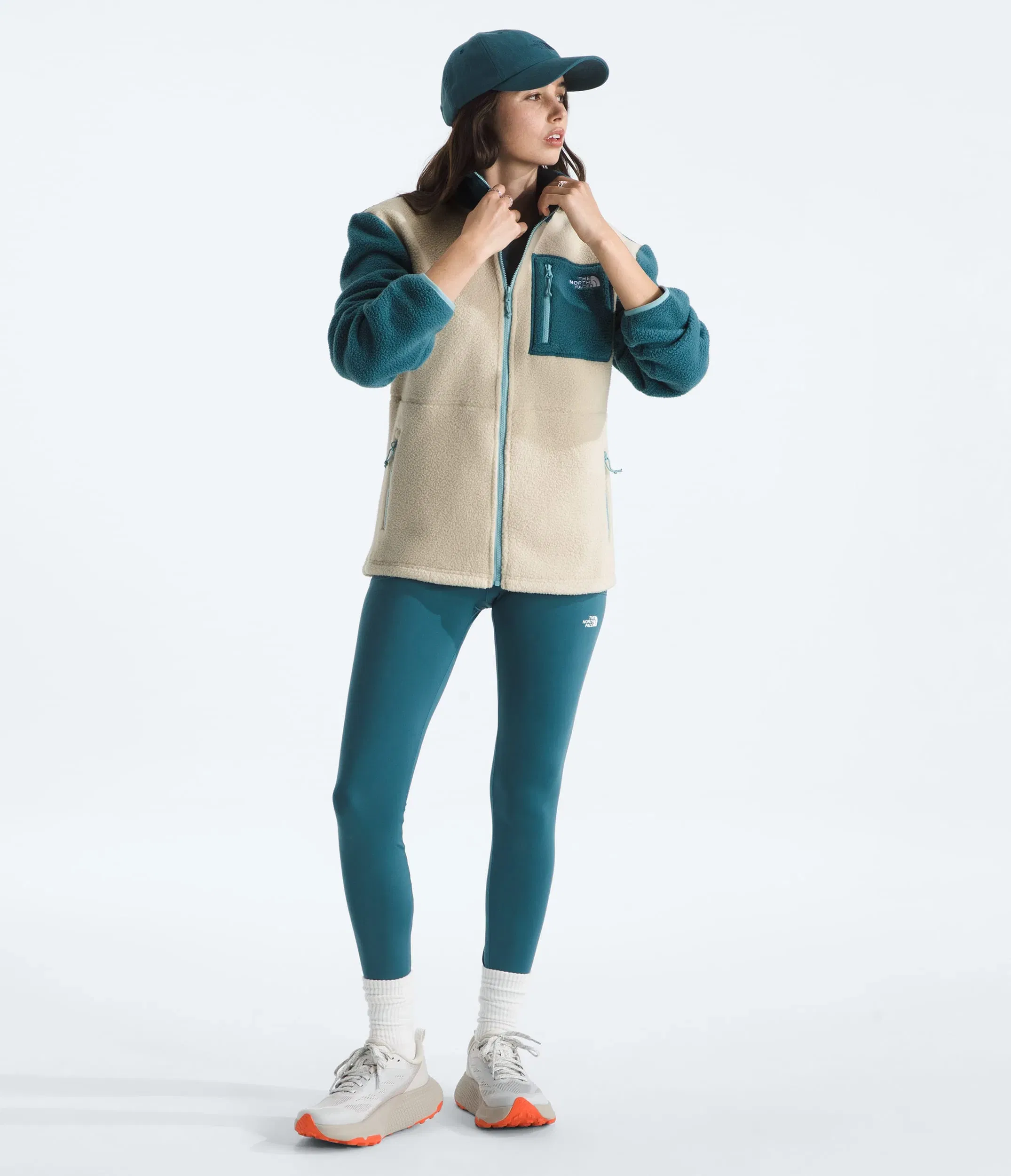 The North Face Women’s Yumiori Full-Zip Gravel