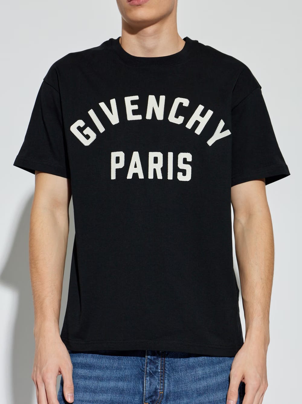 Givenchy Paris Logo Embroidered T-Shirt in Black