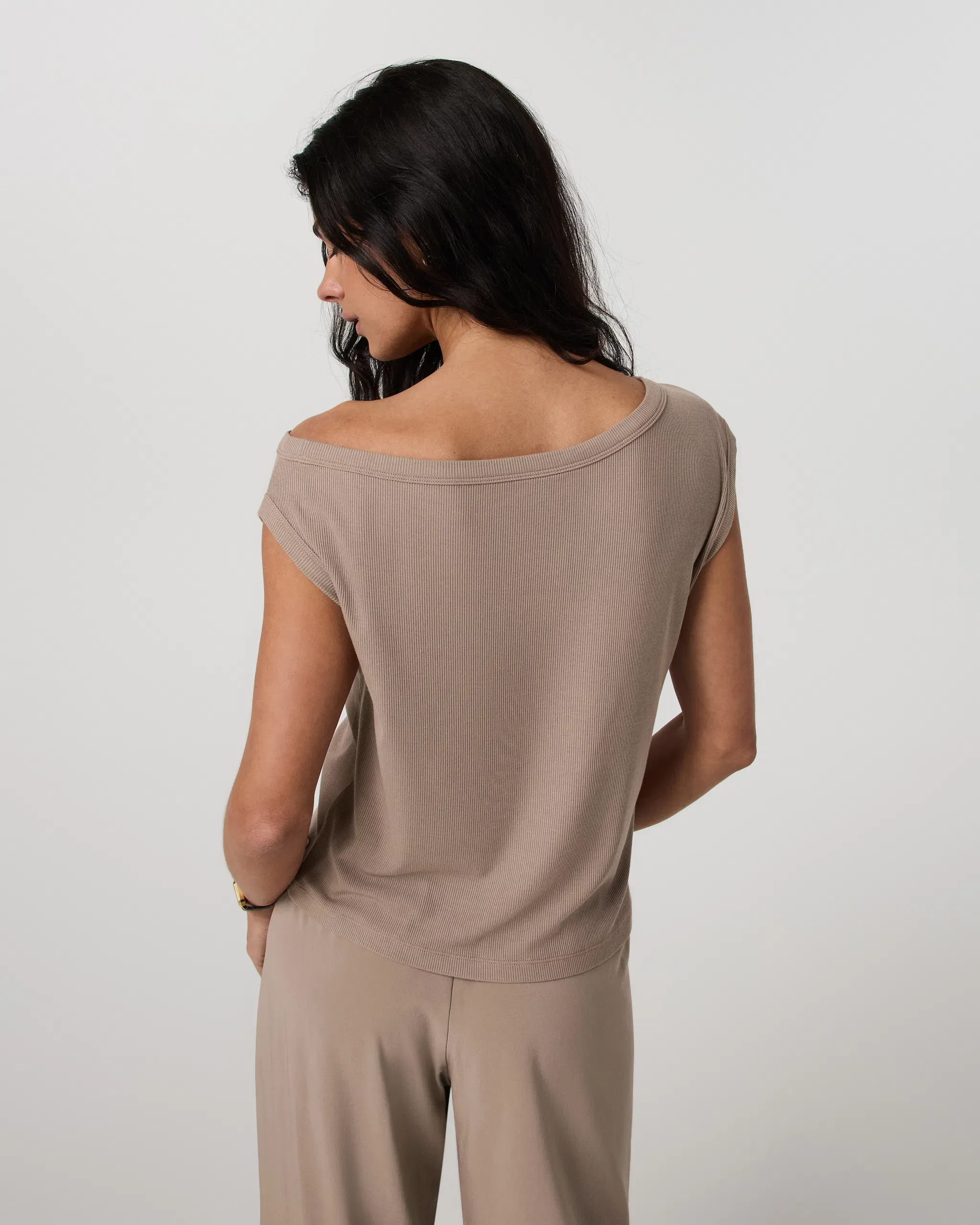 Vuori Cove Asymmetric Top