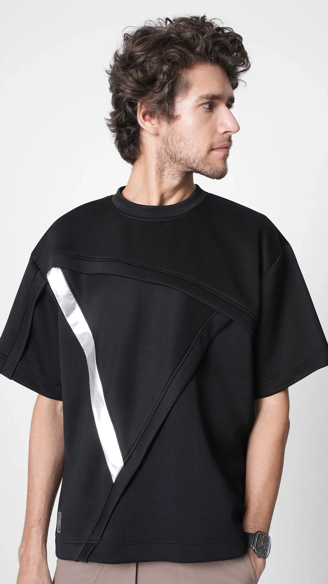 SILVER STRIKE T-Shirt | RESPAWN 2.0