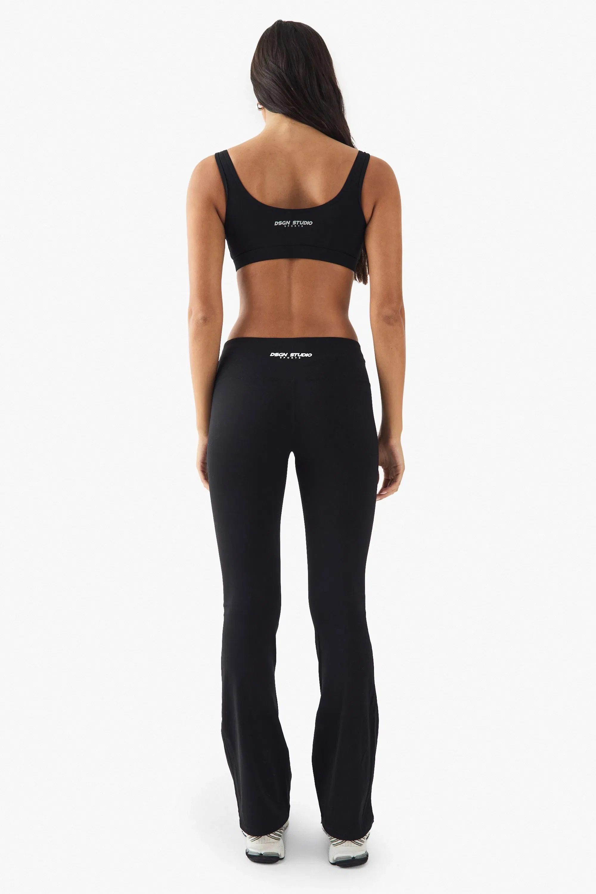 DSGN Studio Sport Zip Front Light Support Padded Sports Bra