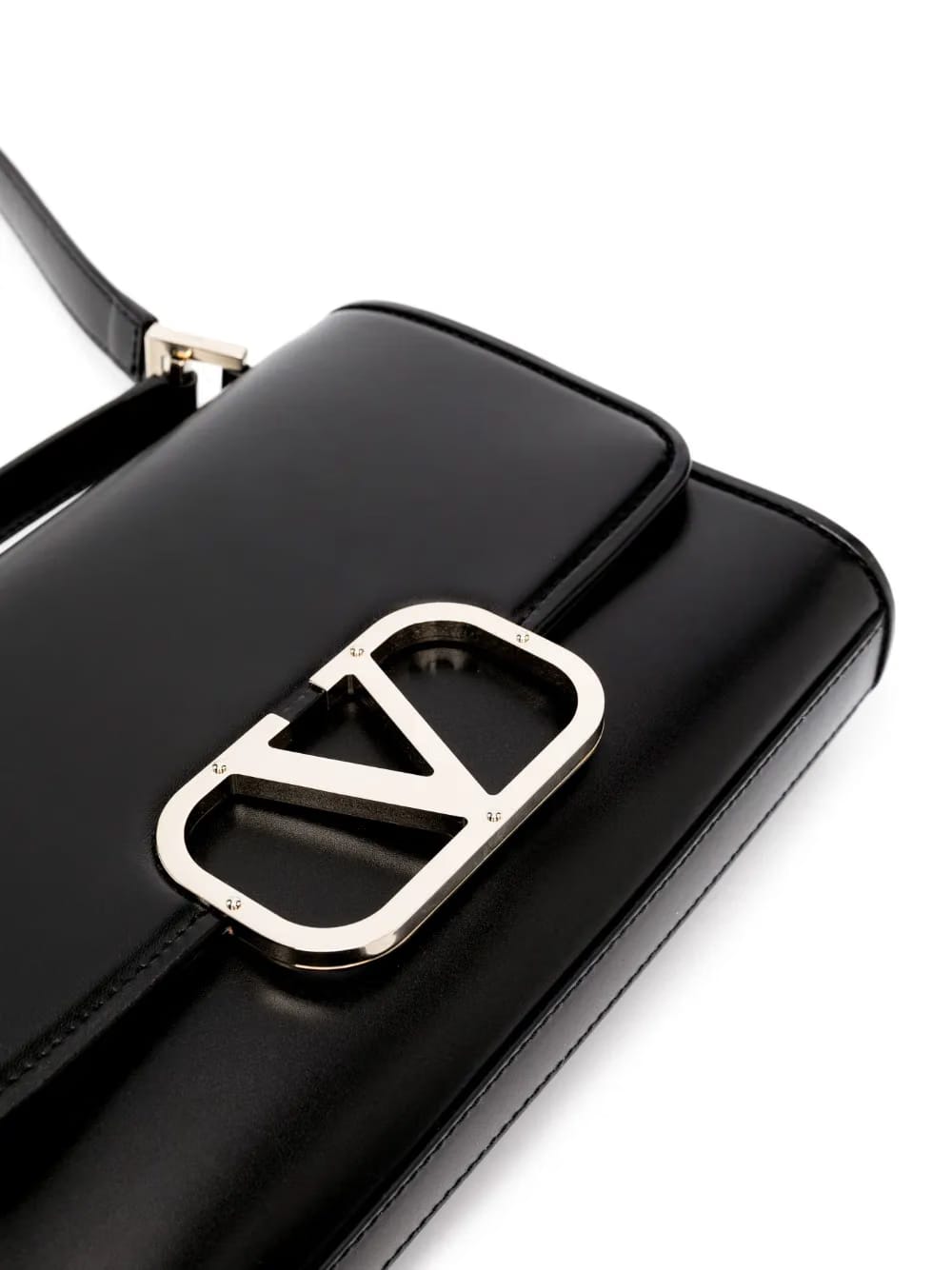 VLogo leather shoulder bag