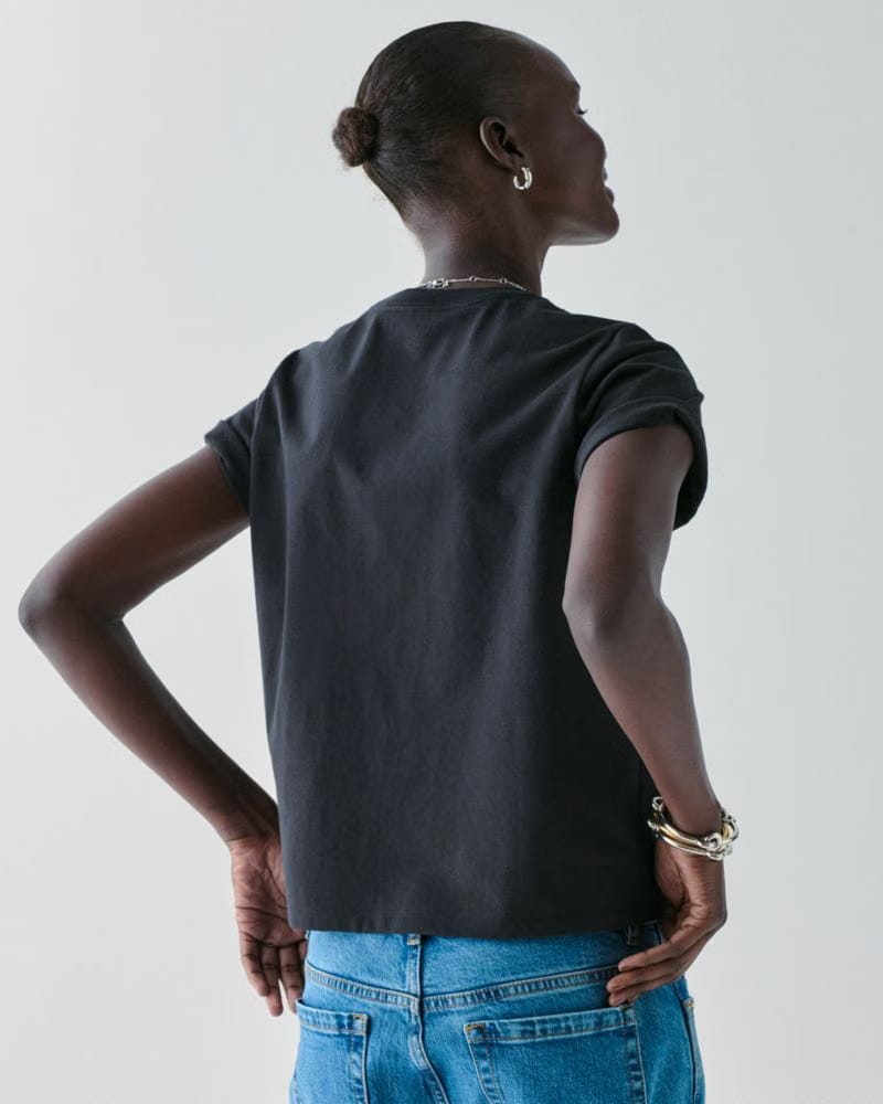 Essential Logo T-Shirt