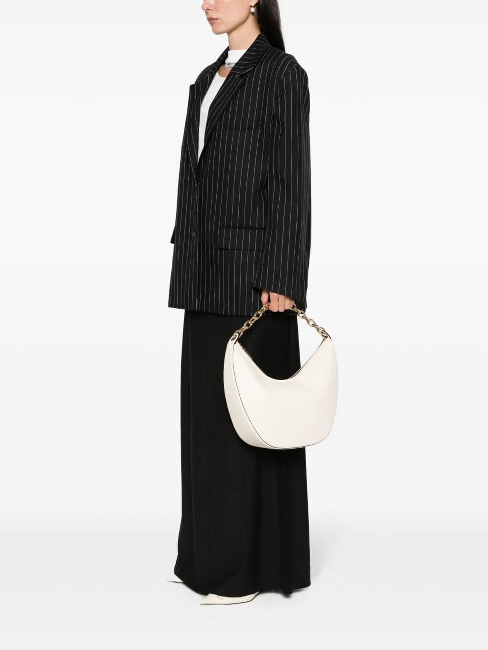 VLogo Signature leather shoulder bag