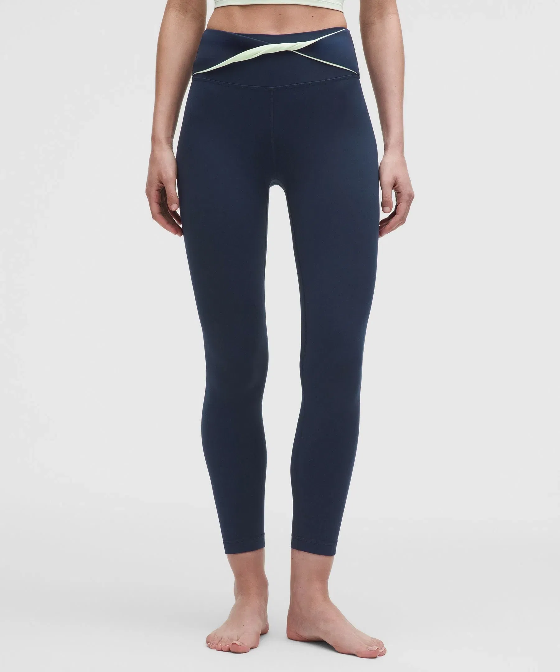 Lululemon Women's Nulu Twist-Front High-Rise Tight 25"