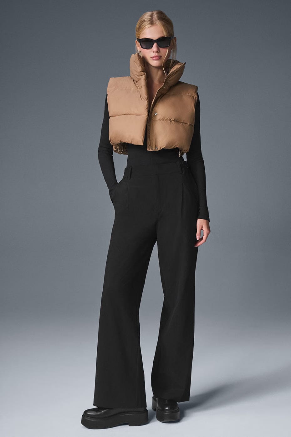Alo Yoga Cropped Gold Rush Puffer Vest