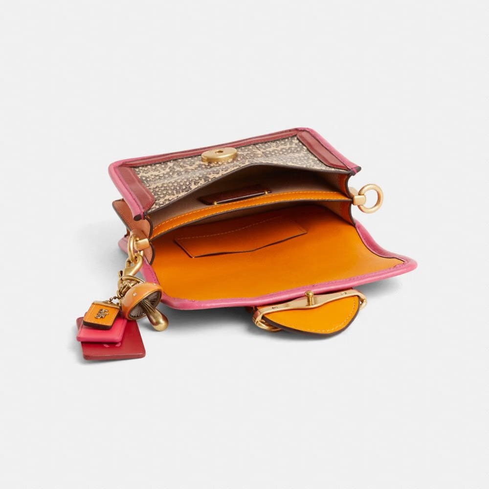 Reloved Hero Crossbody