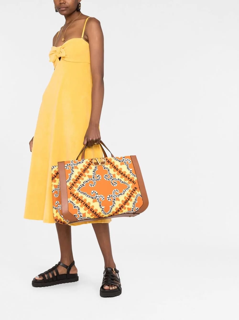 VLogo bandana-print tote bag