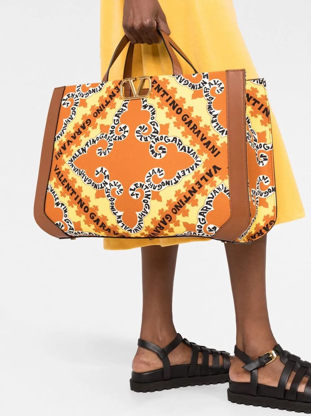 VLogo bandana-print tote bag