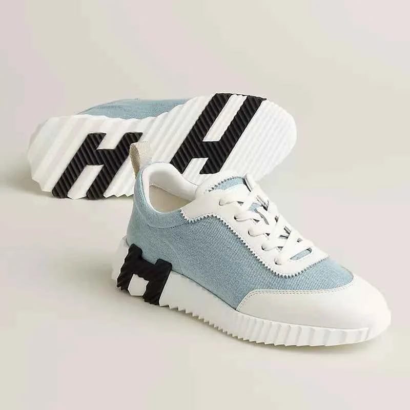 Bouncing sneaker