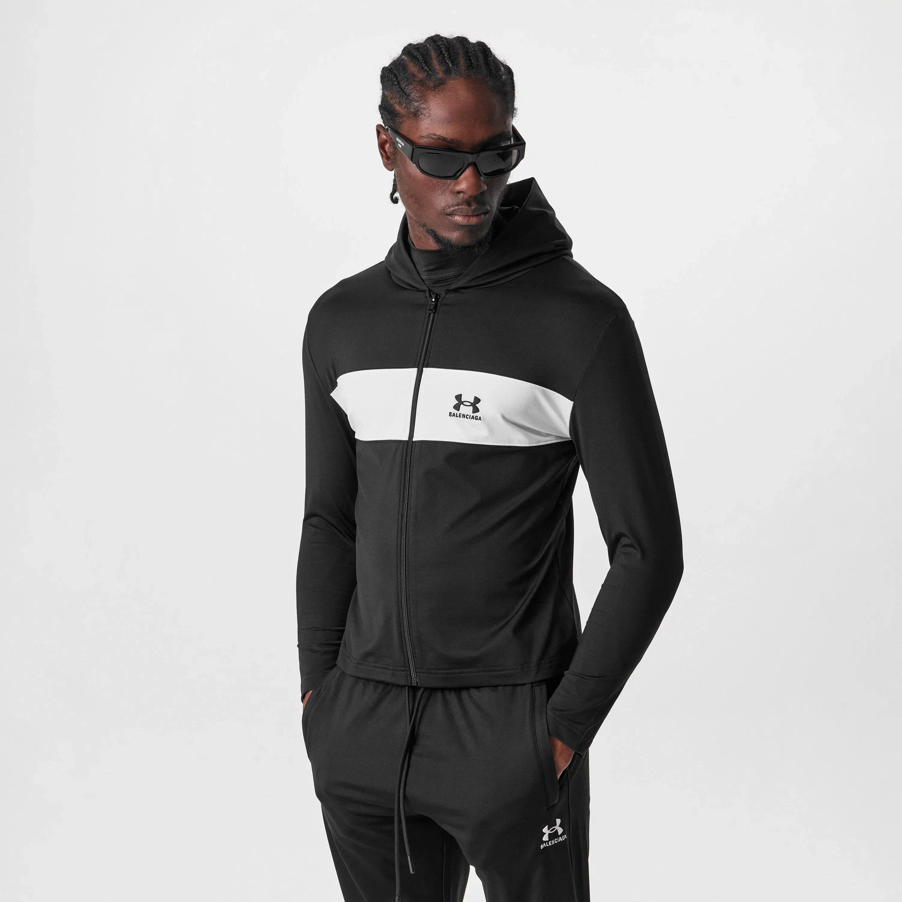 X Under Armour Zip Up Hoodie