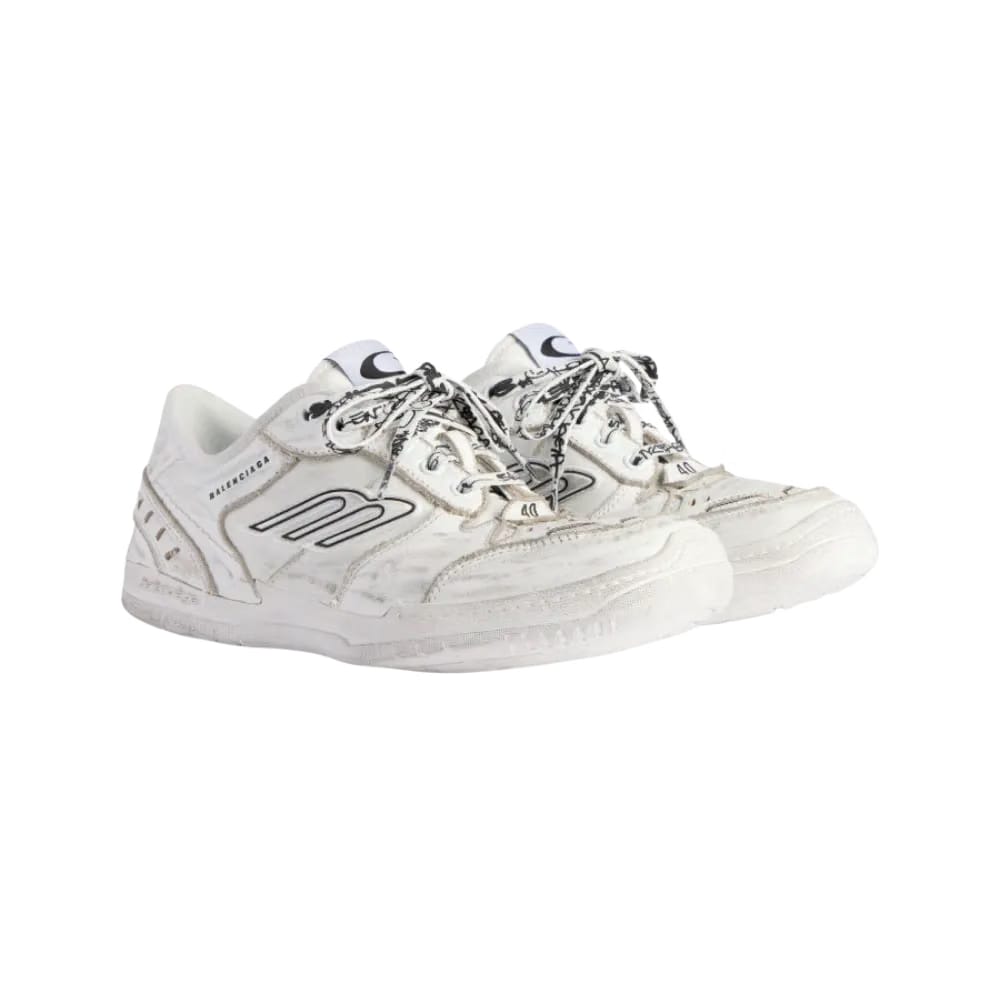 Balenciaga Hamptons Medium Worn-Out Sneaker In White