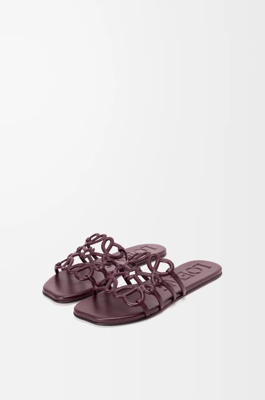 Petal Anagram slide in soft calfskin