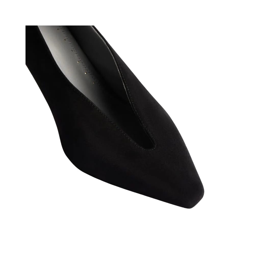 Balenciaga Duchesse Pump In Black