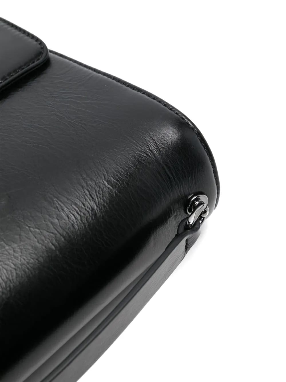 The Bold Edition VLogo shoulder bag